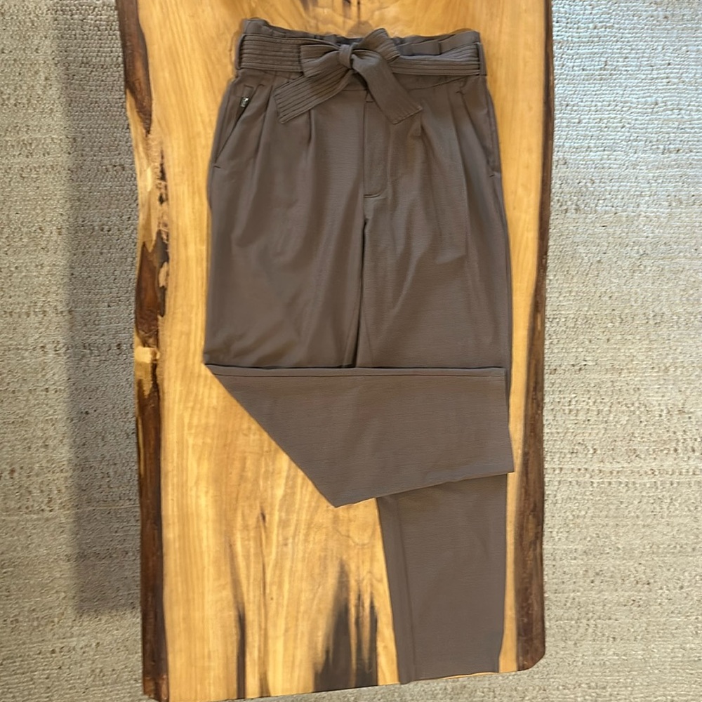 Athleta Skyline Plaid Pant Lightly Worn Size 2